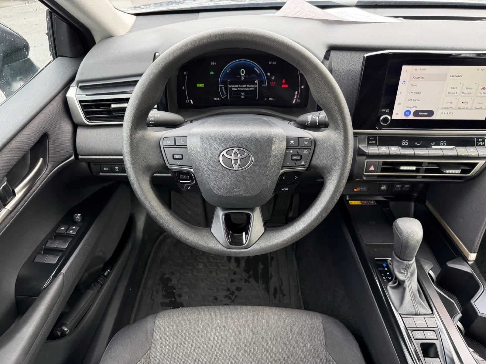 Used 2025 Toyota Camry LE FWD image 14