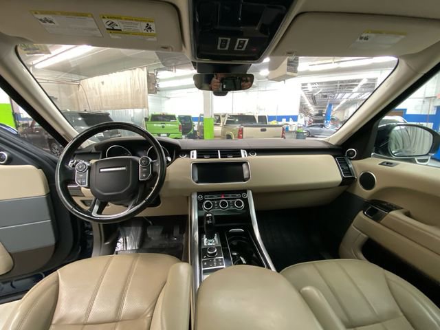 Used 2017 Land Rover Range Rover Sport HSE image 28