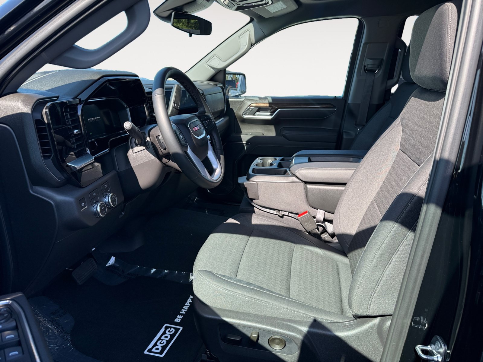 Used 2026 GMC Sierra 1500 Elevation w/ Elevation Select Package AWD/4WD image 10