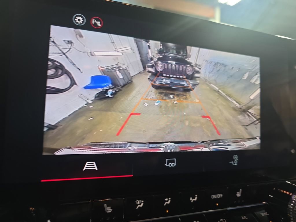 New 2026 GMC Canyon AT4 AWD/4WD image 22