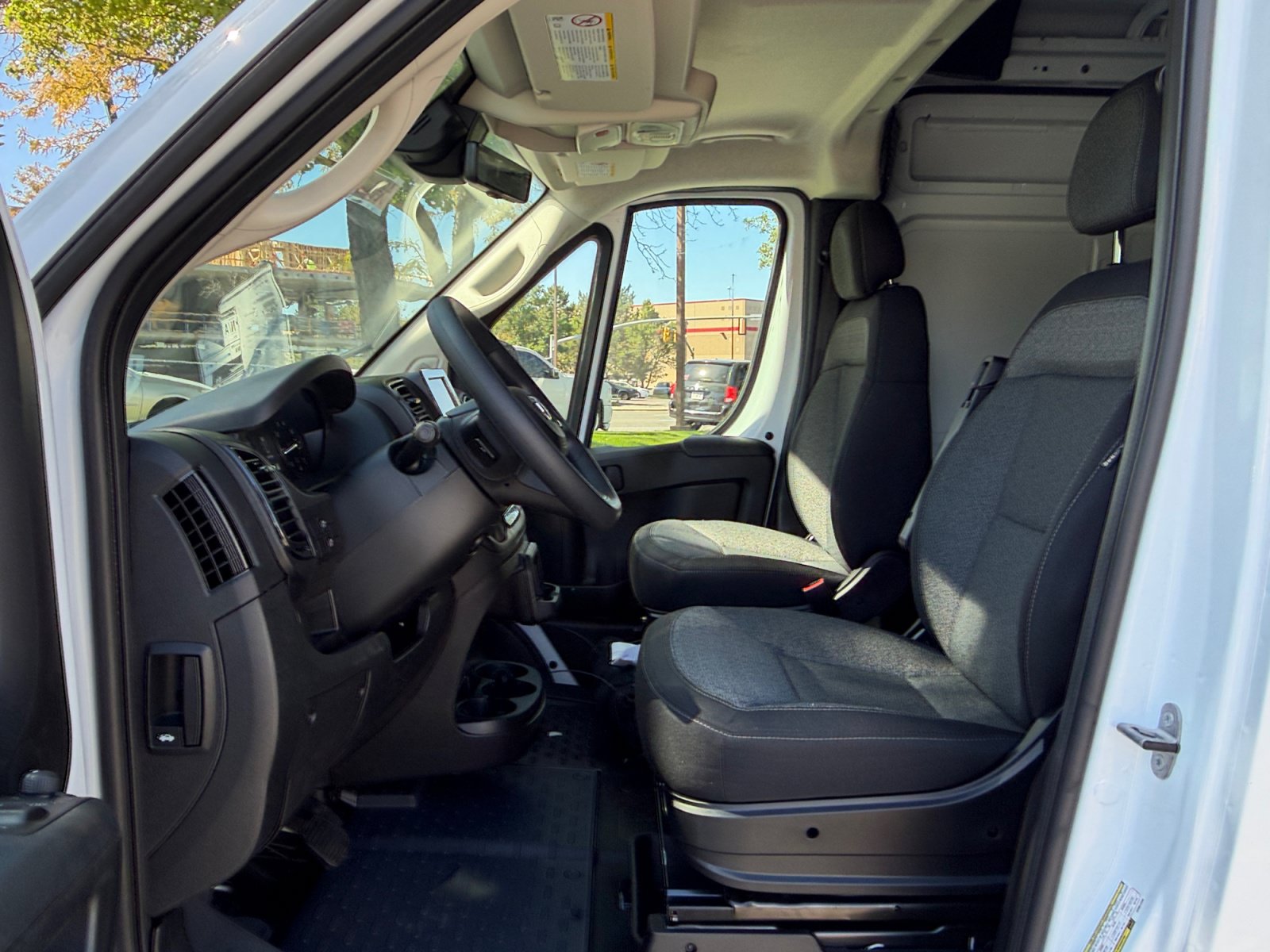 New 2027 RAM ProMaster 2500 w/ Convenience Group FWD image 11