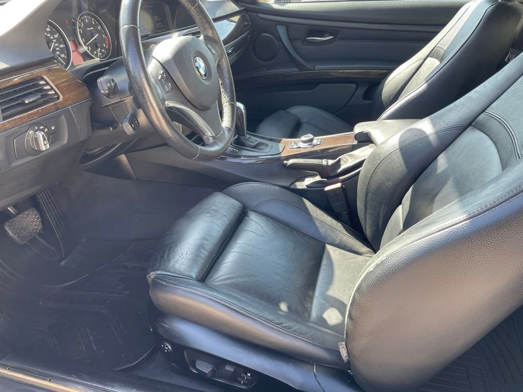 Used 2011 BMW 328i xDrive Coupe AWD/4WD image 9