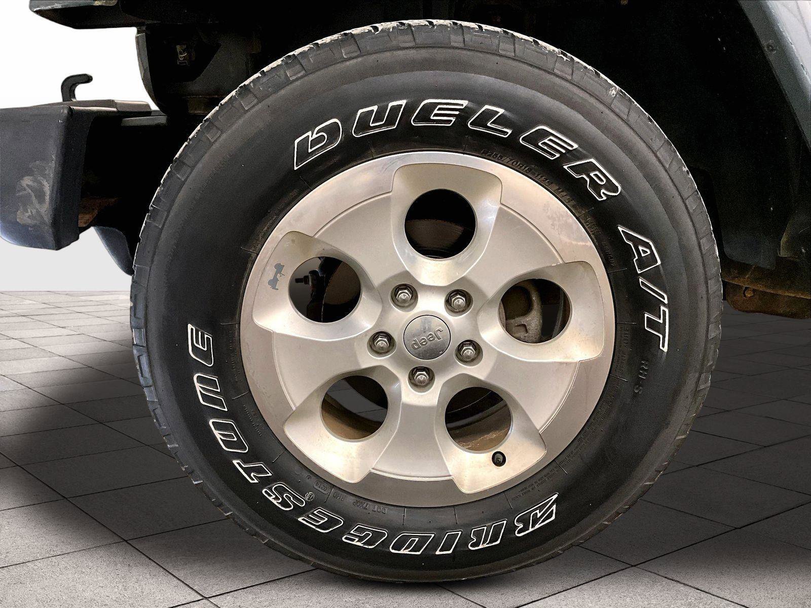 Used 2014 Jeep Wrangler Sahara w/ Dual Top Group image 9