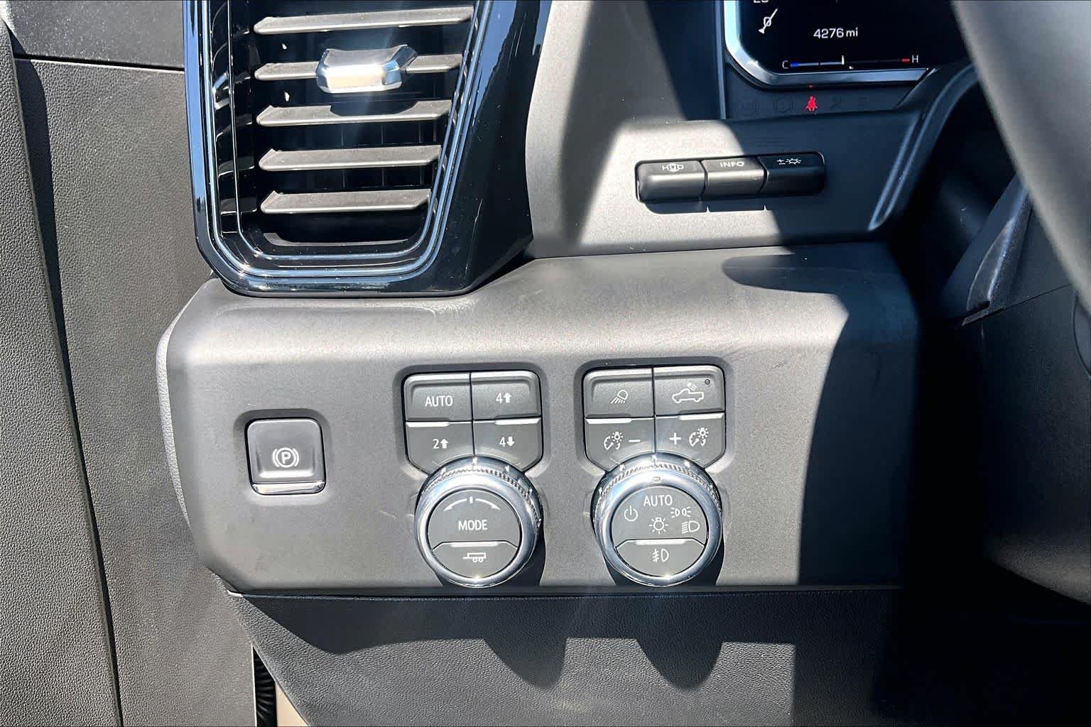 Used 2026 GMC Sierra 1500 AT4 w/ Technology Package AWD/4WD image 35