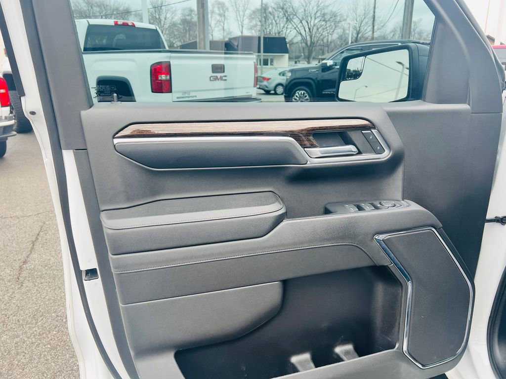Used 2023 GMC Sierra 1500 Elevation image 14