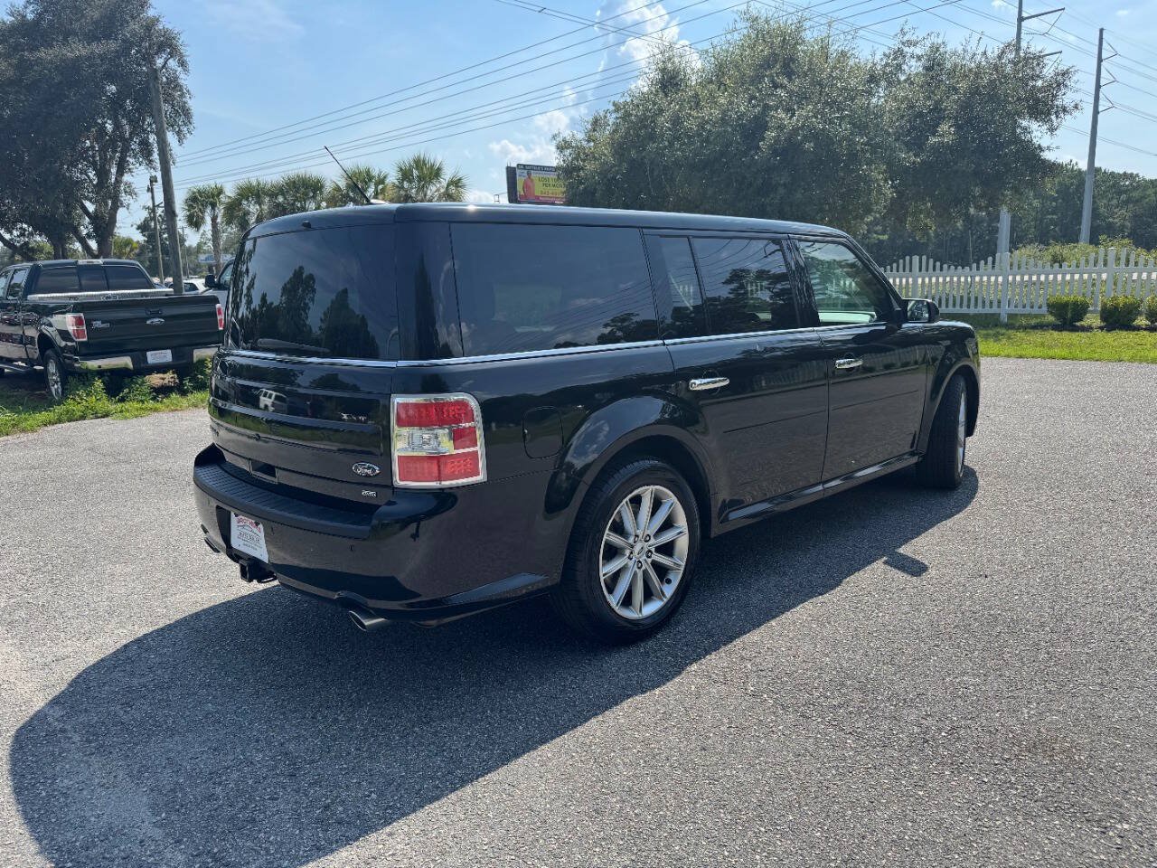 Used 2018 Ford Flex Limited w/ Equipment Group 301A AWD/4WD image 7
