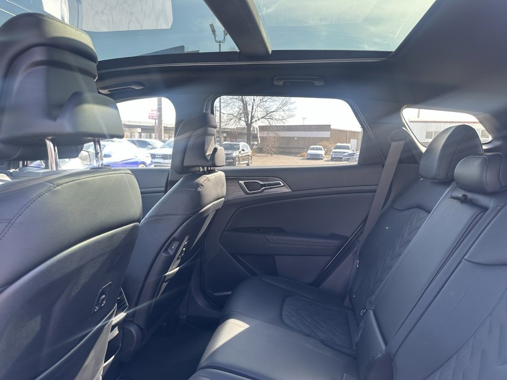 Used 2025 Kia Sportage X-Line w/ Premium Package image 16