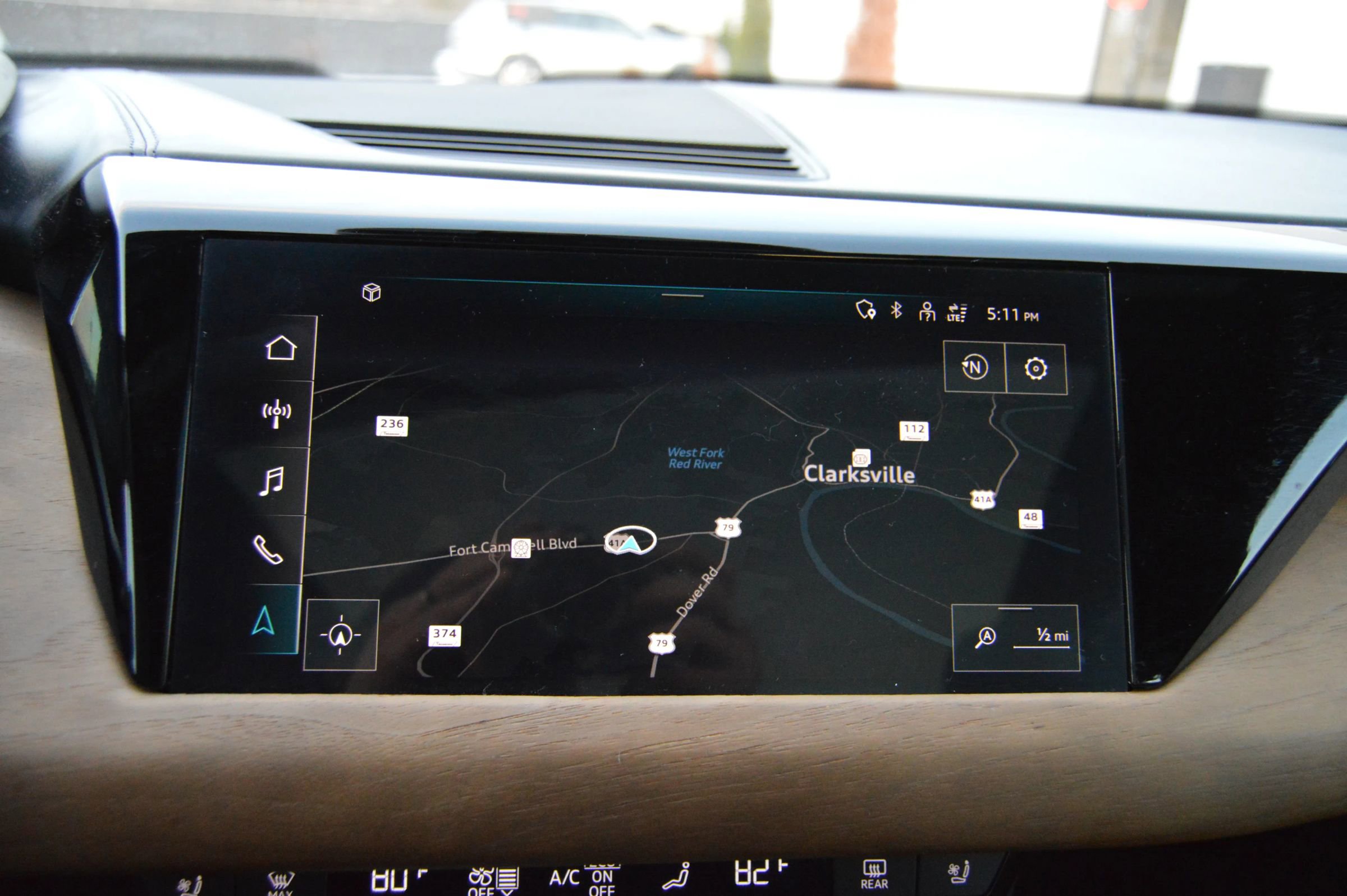 Used 2023 Audi e-tron GT Premium Plus image 18