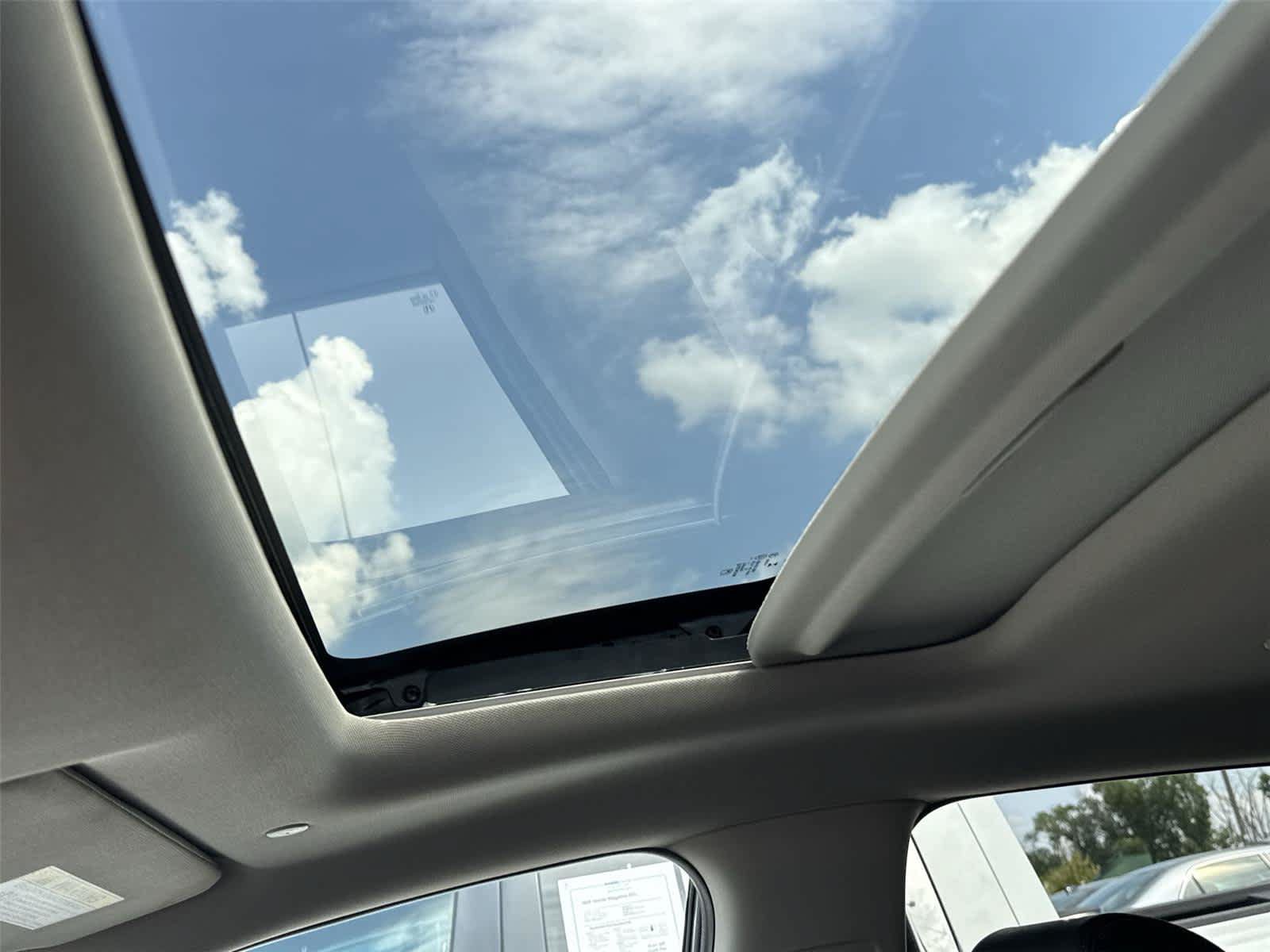 Used 2027 Honda HR-V EX-L image 15