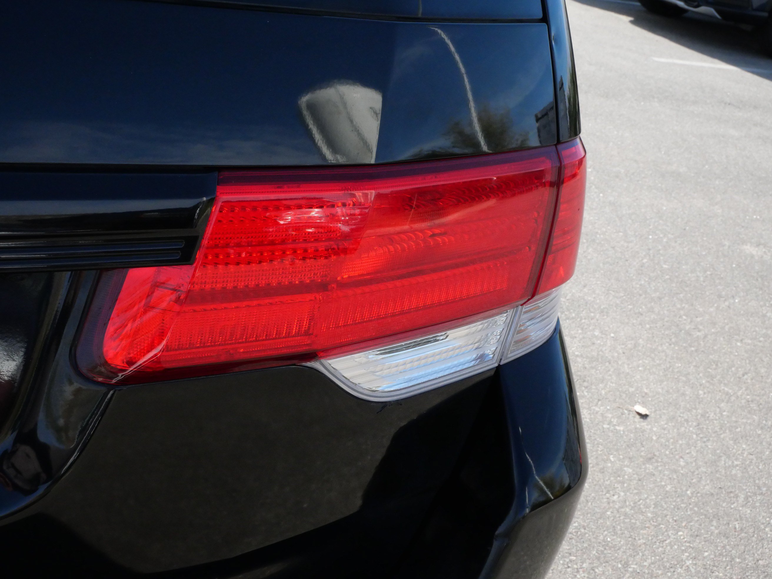 Used 2010 Honda Odyssey EX-L image 17