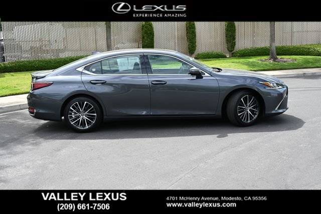 Certified 2025 Lexus ES 300h w/ Premium Package FWD image 3