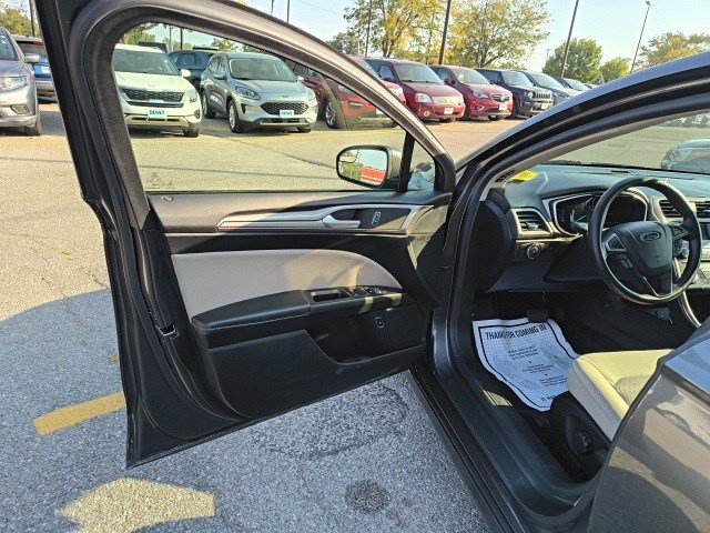 Used 2018 Ford Fusion S image 10