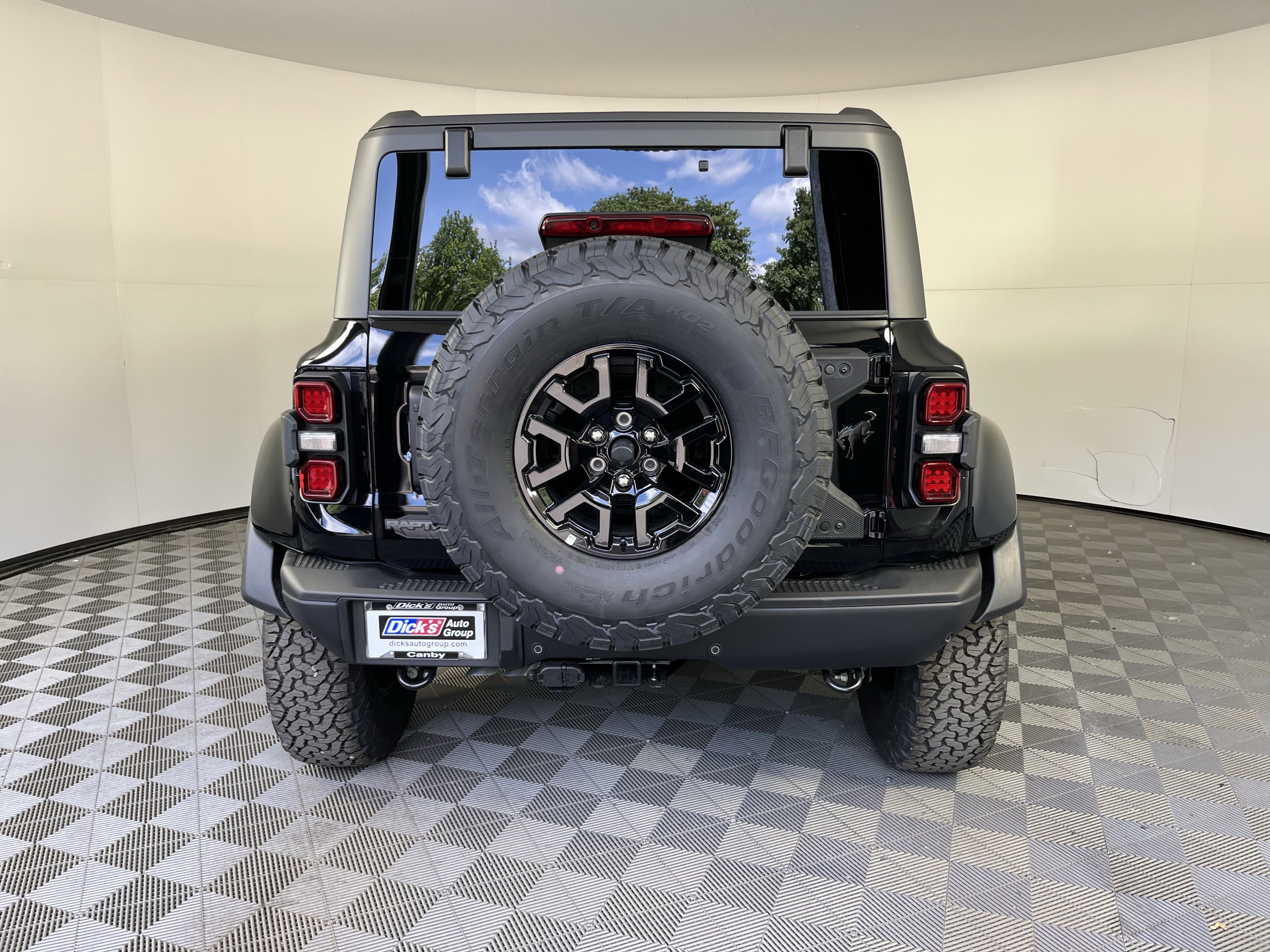 New 2026 Ford Bronco Raptor w/ Interior Carbon Fiber Pack AWD/4WD image 4