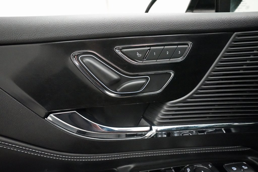 Used 2022 Lincoln Corsair AWD w/ Premium Package image 29