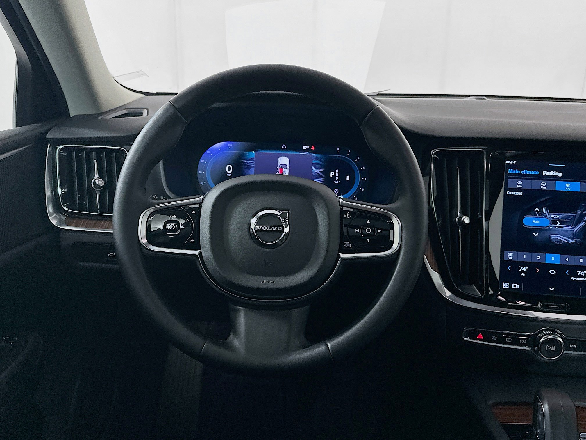Used 2024 Volvo S60 B5 Plus image 17