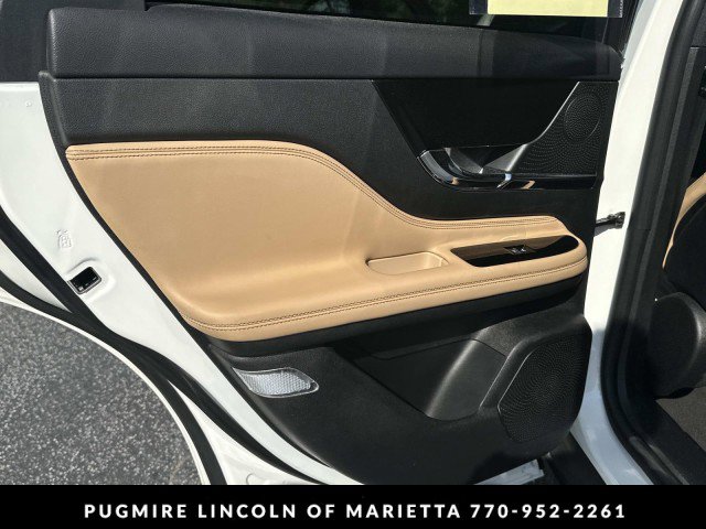 Used 2023 Lincoln Corsair Reserve w/ Equipment Group 201A image 12