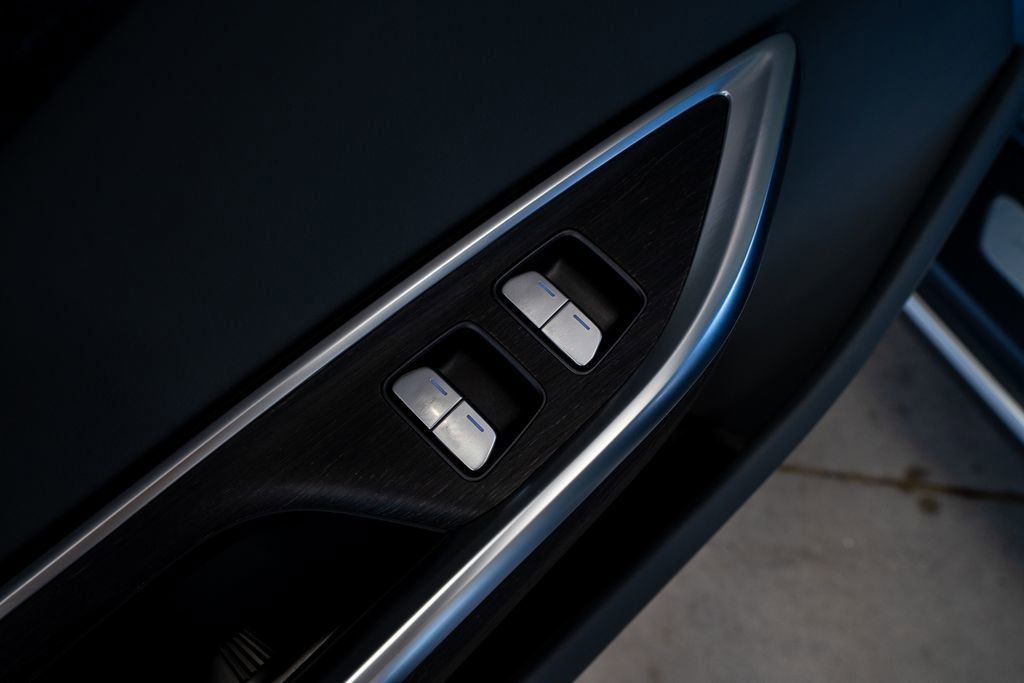 Used 2024 Lucid Air Touring AWD/4WD image 25