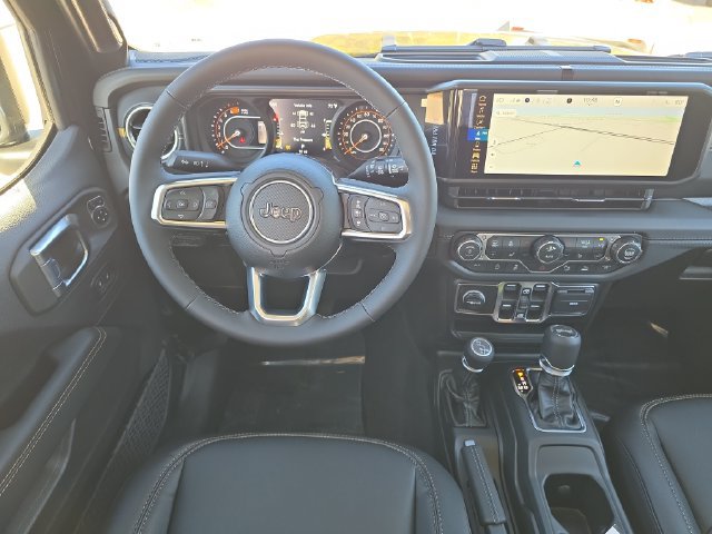New 2026 Jeep Wrangler Unlimited Sahara AWD/4WD image 10