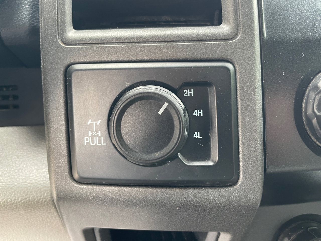 Used 2020 Ford F250 XL w/ Power Equipment Group image 16