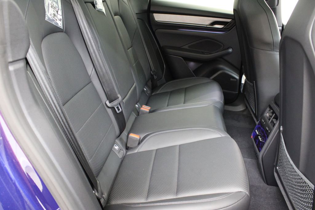 New 2024 Porsche Macan 4 Electric image 27