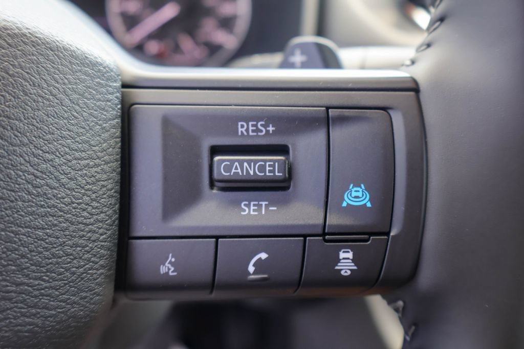 Certified 2026 Nissan Rogue SV FWD image 13