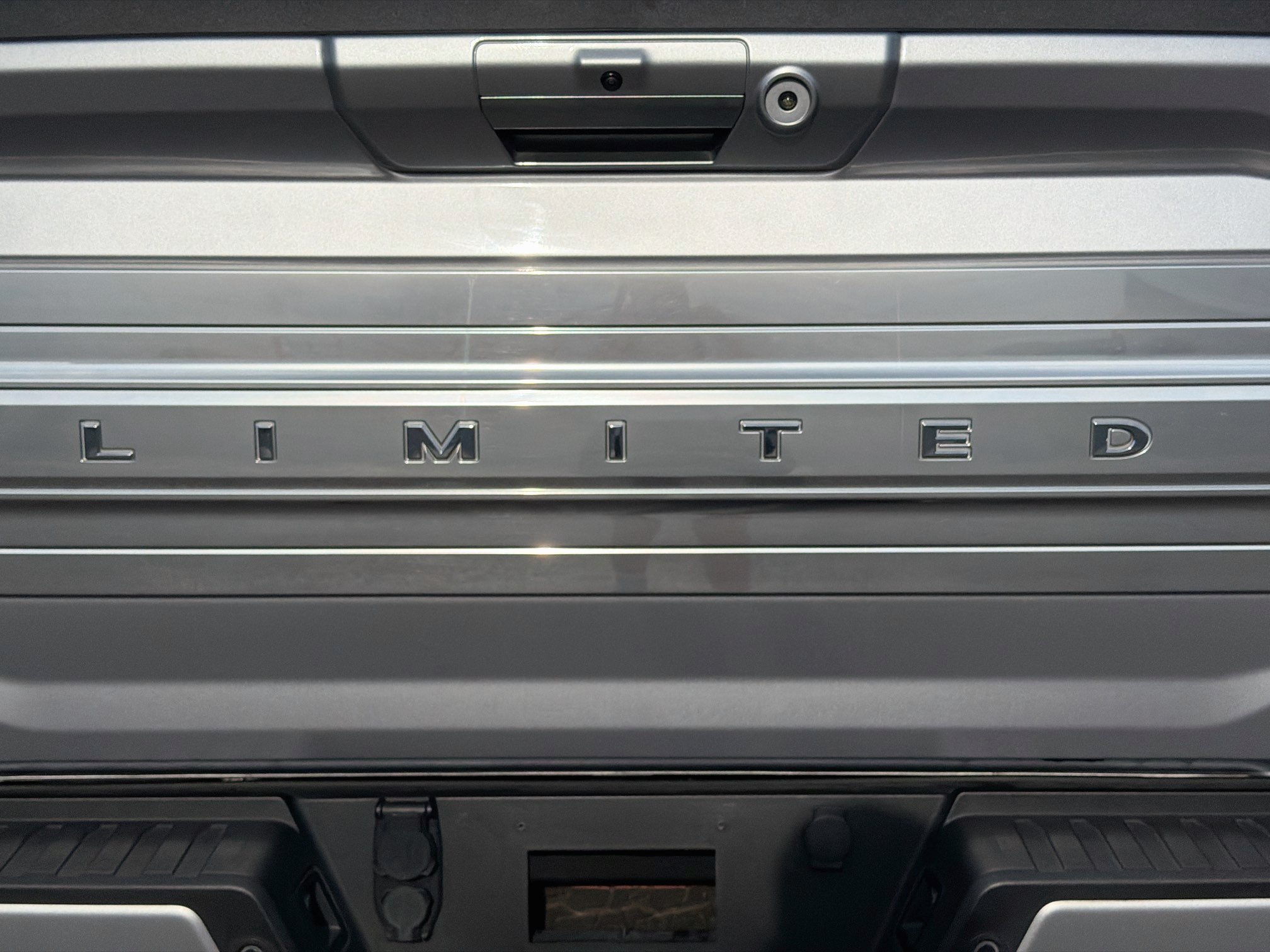 Used 2021 Ford F150 Limited AWD/4WD image 11