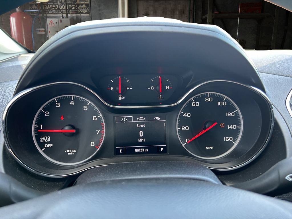 Used 2019 Chevrolet Cruze LS w/ LS Convenience Package FWD image 21