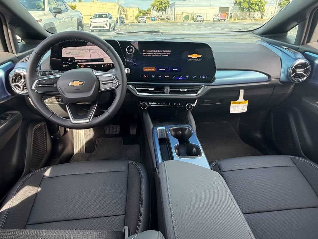New 2026 Chevrolet Equinox EV LT w/ LPO, Blackout Package AWD/4WD image 10