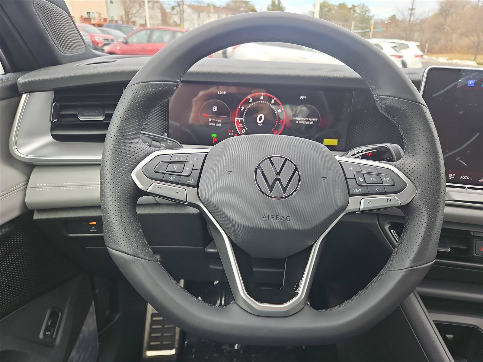 Used 2026 Volkswagen Tiguan SE R-Line AWD/4WD image 15