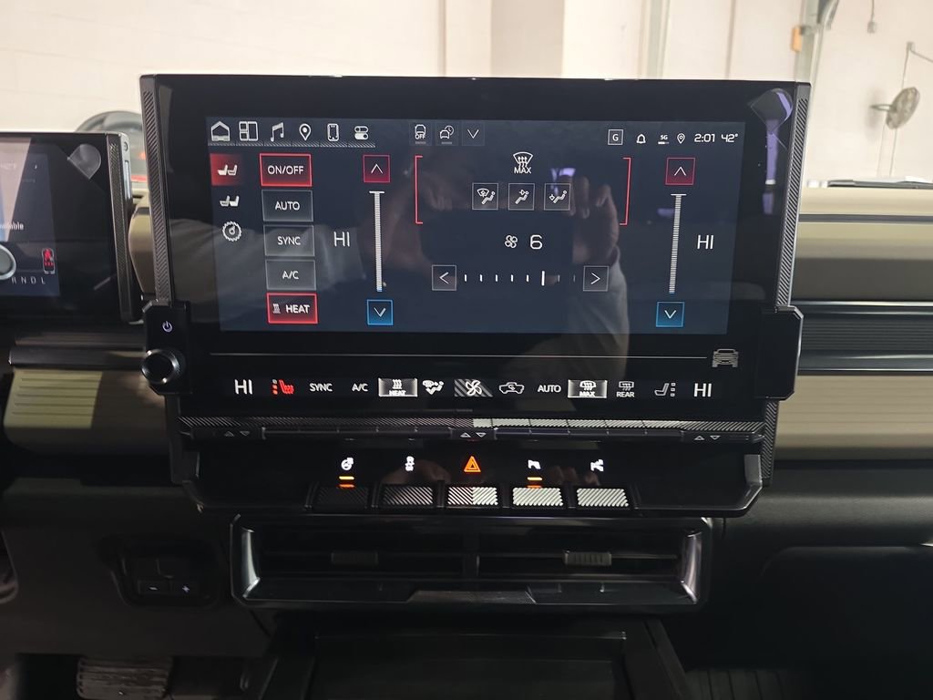 New 2026 GMC Hummer EV SUV w/ LPO, Dark Essentials Package image 24