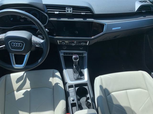 Used 2022 Audi Q3 2.0T Premium image 11