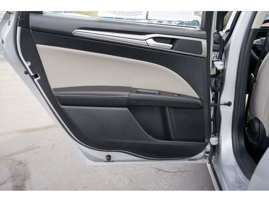 Used 2018 Ford Fusion S image 20