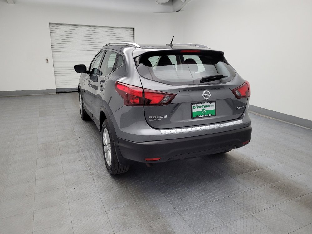 Used 2018 Nissan Rogue Sport SV AWD/4WD image 5