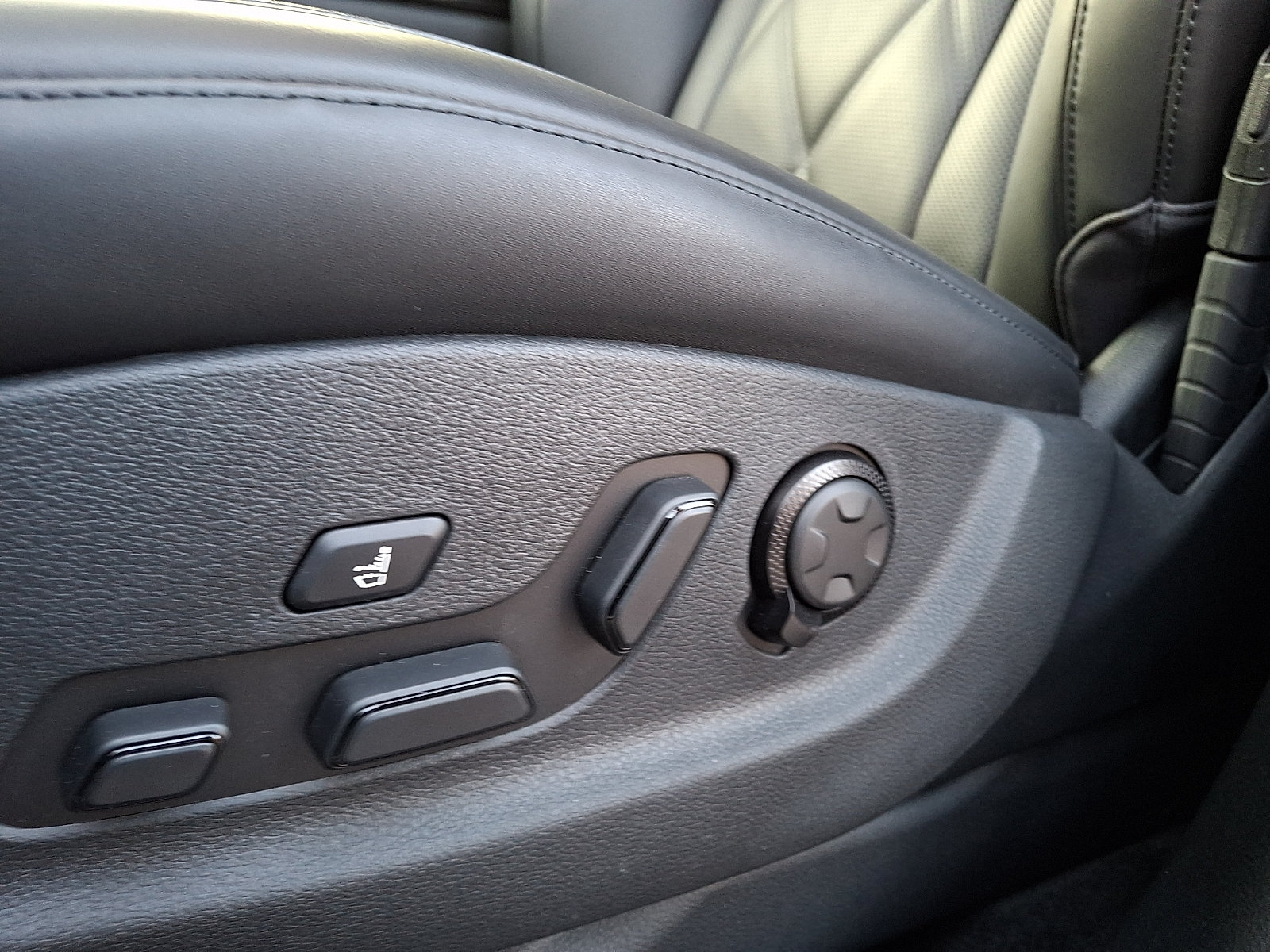 Used 2026 Genesis GV80 3.5T Prestige AWD/4WD image 14