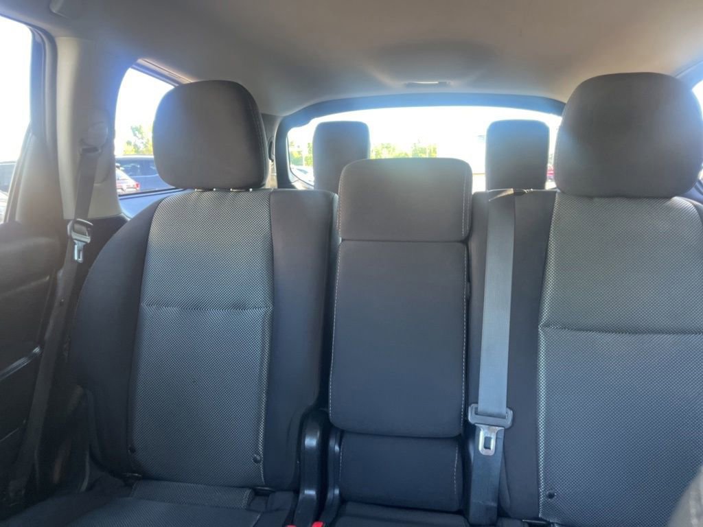 Used 2019 Nissan Pathfinder SV AWD/4WD image 24