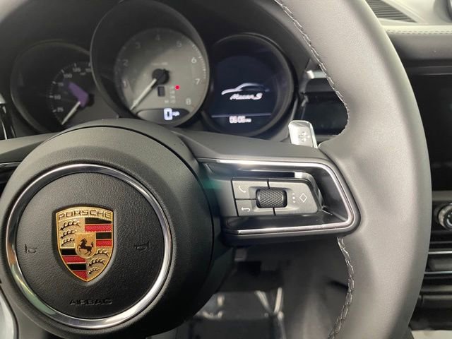 New 2025 Porsche Macan S image 38