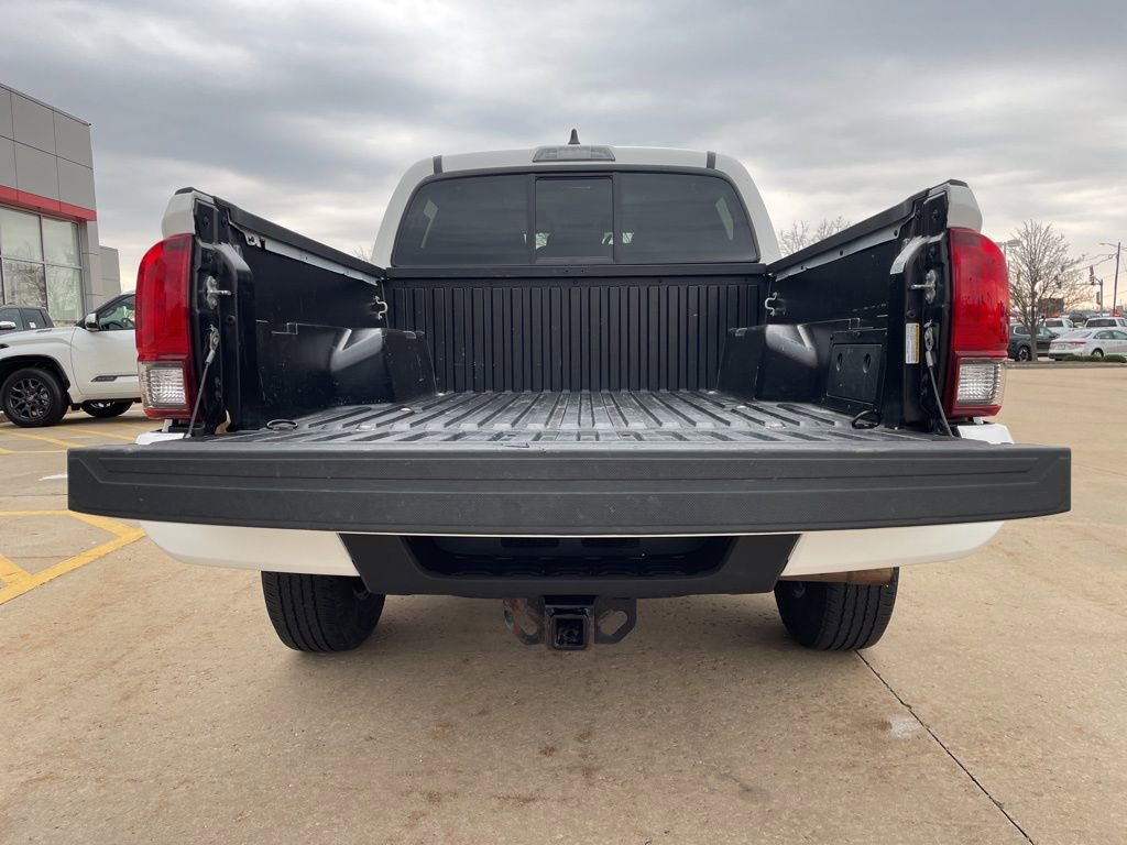 Used 2023 Toyota Tacoma SR image 13