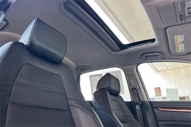Used 2020 Honda CR-V Touring image 14