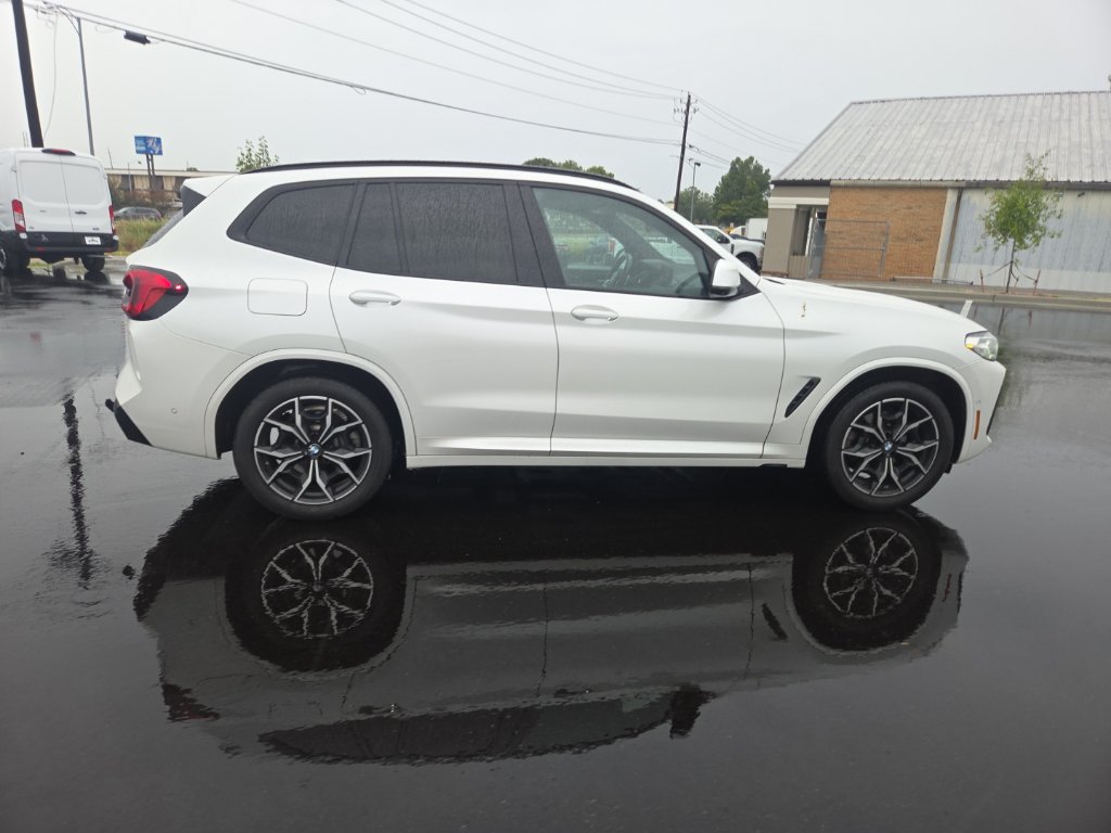 Used 2024 BMW X3 sDrive30i w/ Premium Package RWD image 17