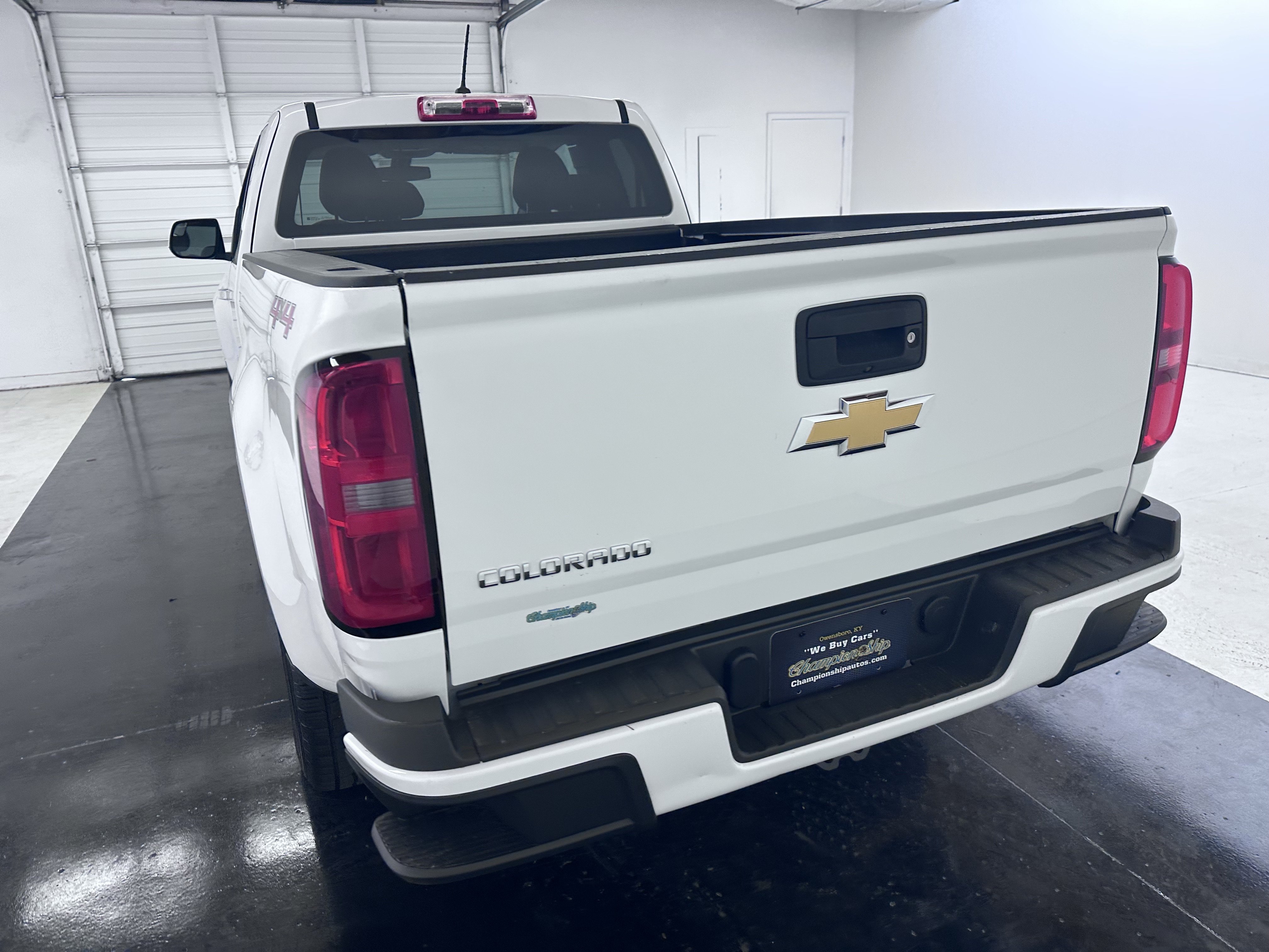 Used 2017 Chevrolet Colorado W/T w/ WT Convenience Package AWD/4WD image 13