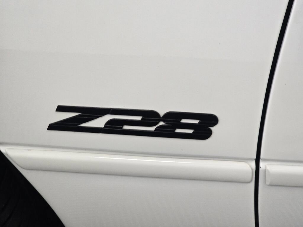 Used 1997 Chevrolet Camaro SS w/ Preferred Equipment Group 2 image 15