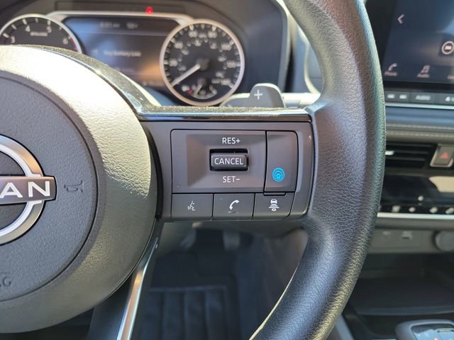 Used 2023 Nissan Rogue SV image 16