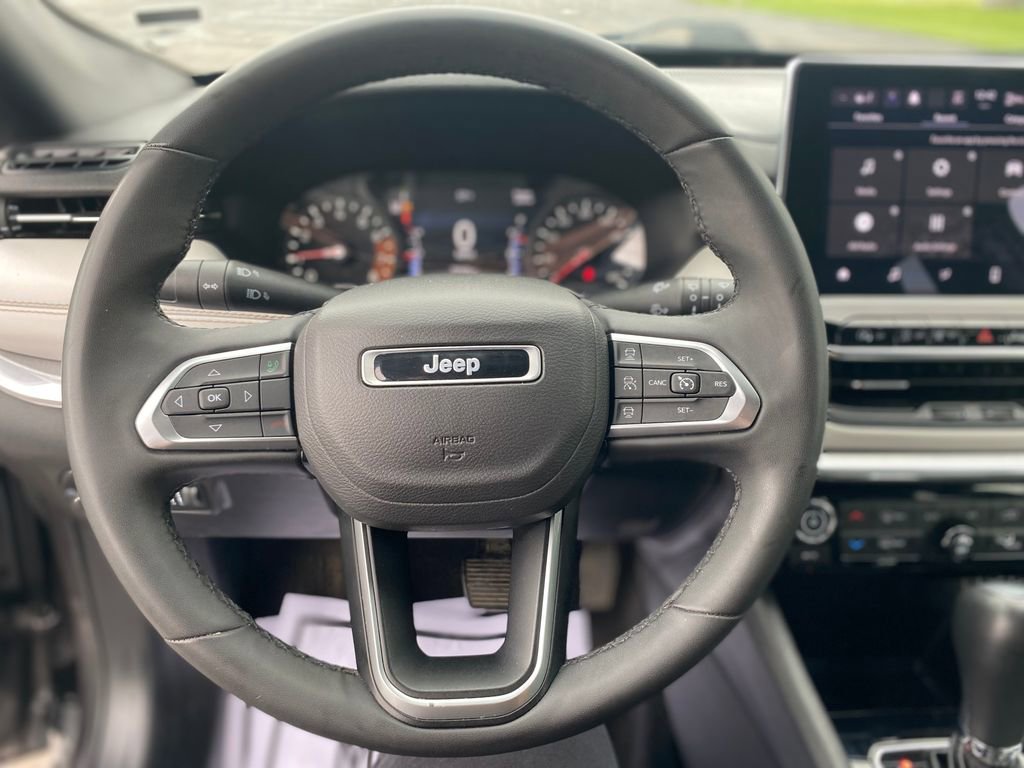 Used 2024 Jeep Compass Limited AWD/4WD image 28