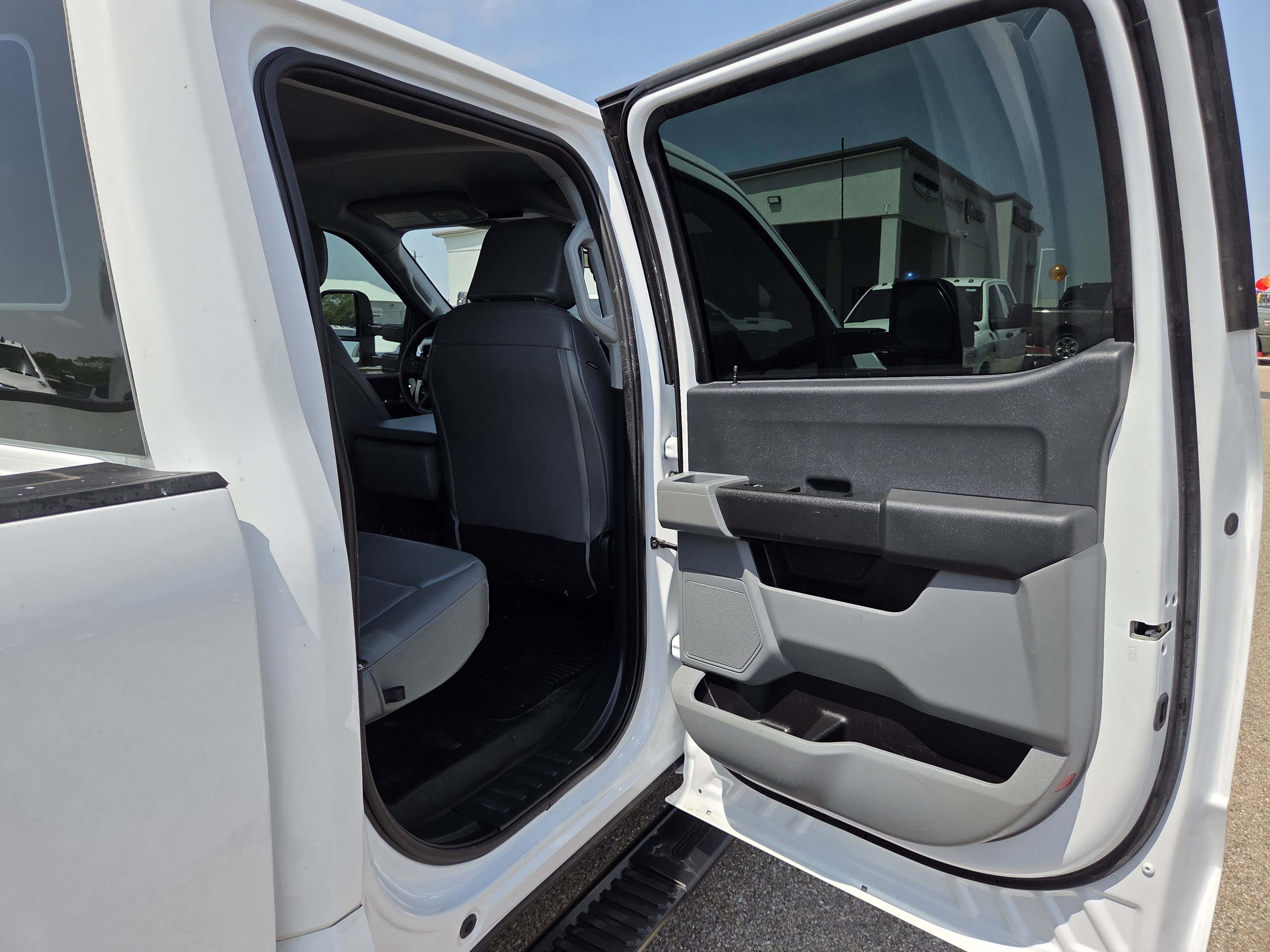 Used 2024 Ford F250 XL w/ XL Chrome Package AWD/4WD image 16