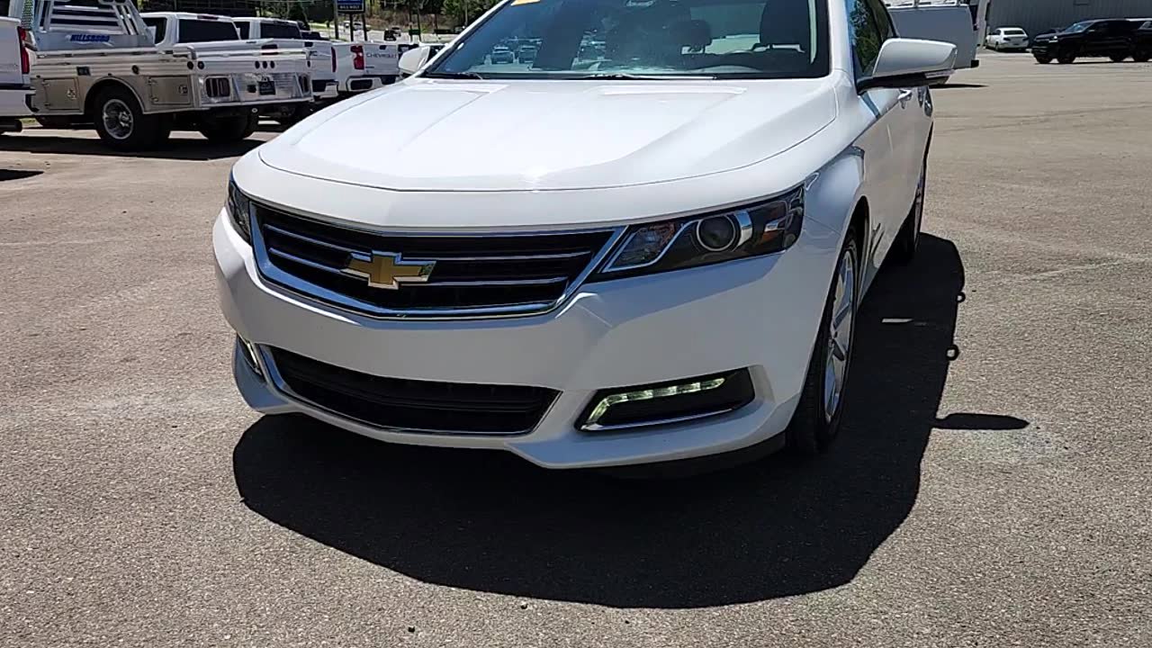 Used 2019 Chevrolet Impala LT w/ LT Leather Package FWD image 2