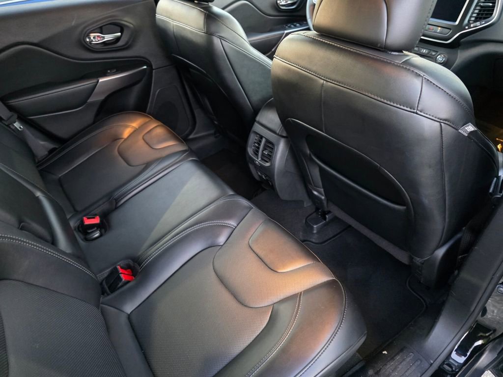 Used 2022 Jeep Cherokee Latitude Lux w/ Sun & Sound Group image 31