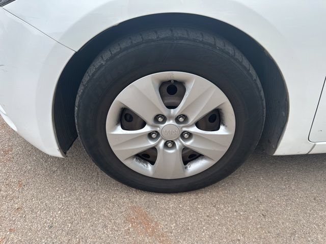 Used 2016 Kia Forte LX FWD image 2