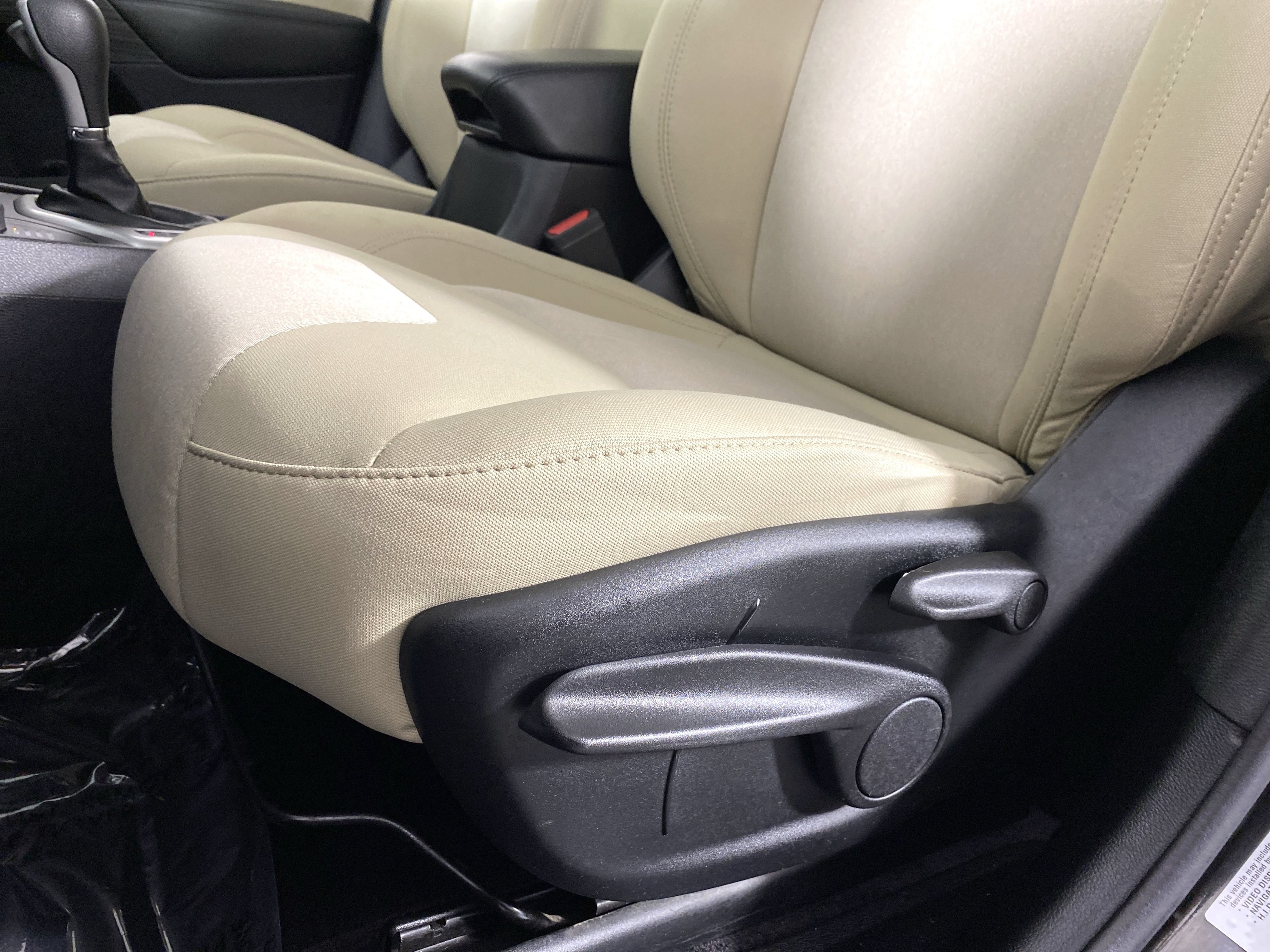Used 2017 Jeep Cherokee Sport AWD/4WD image 15