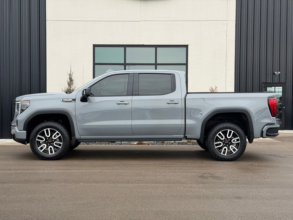 Used 2024 GMC Sierra 1500 AT4 w/ AT4 Premium Package image 2