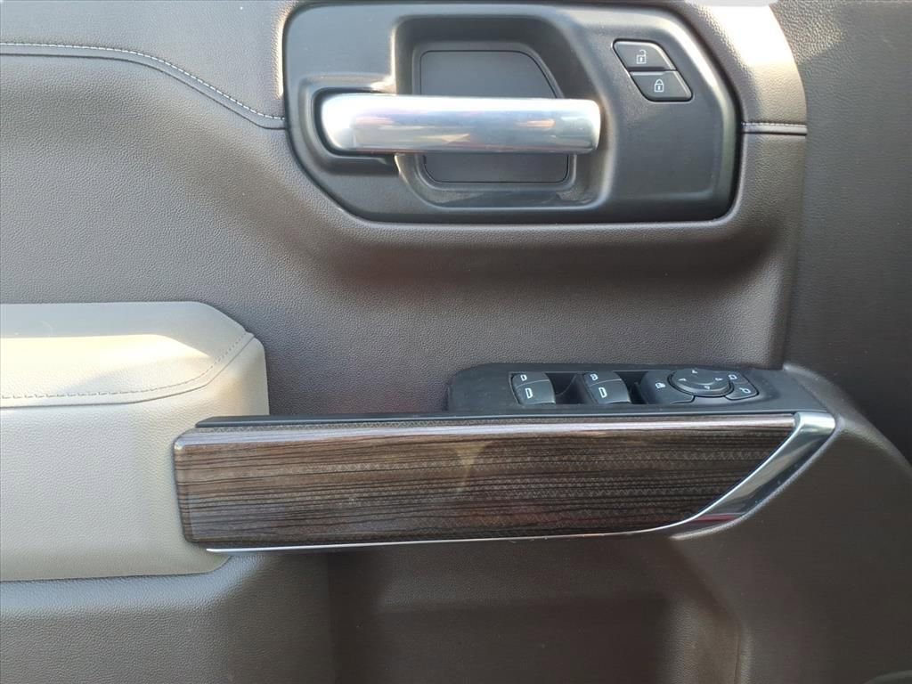 Used 2022 Chevrolet Silverado 1500 LT Trail Boss image 17